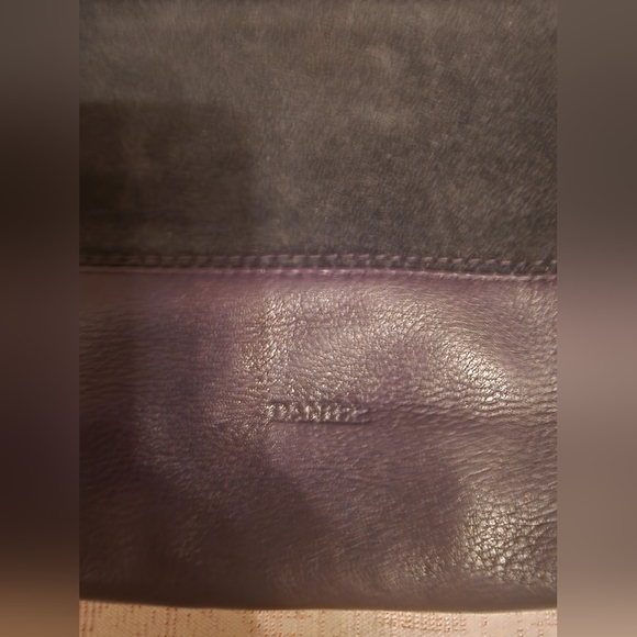 Danier Genuine Leather purse - Picture 3 of 6